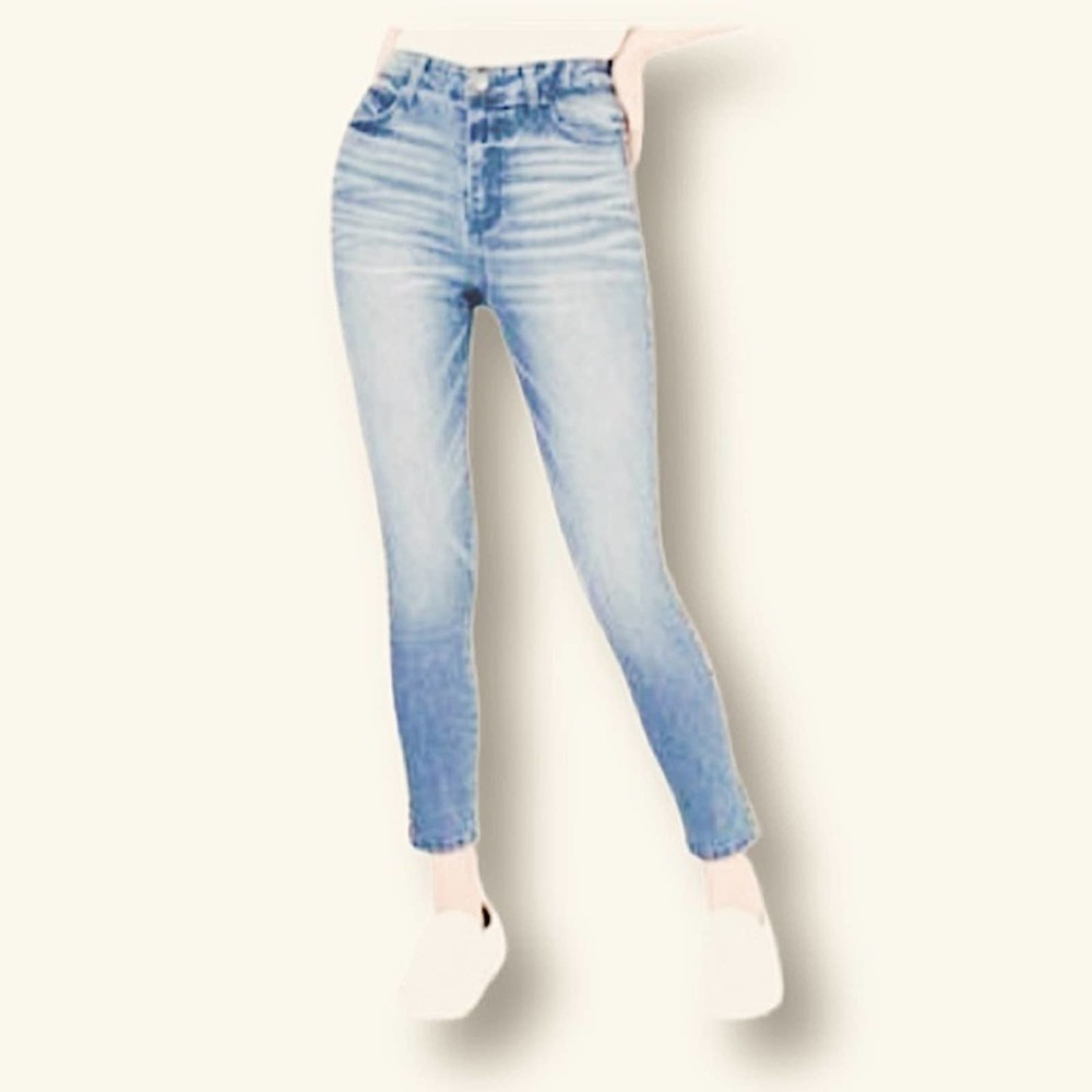 TINSELTOWN Light wash high rise jeans -27”